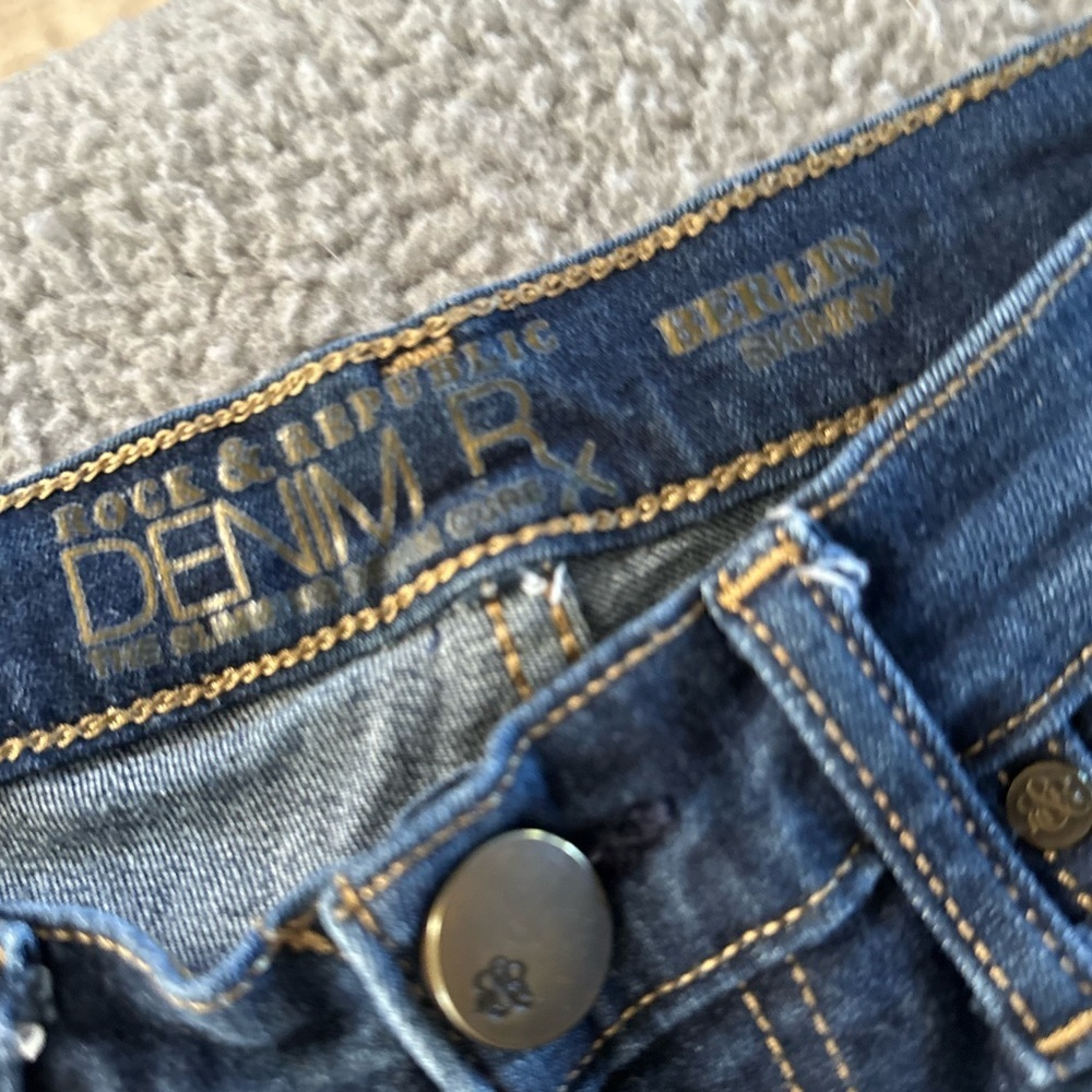 Rock & republic skinny leg jeans size 8 - Picture 3 of 6